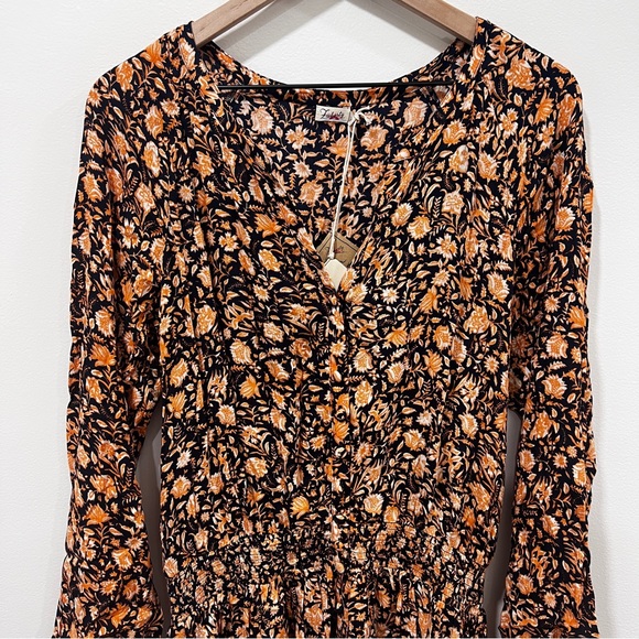 NWT Faherty Button Smocked Dobby Dress SIZE large - Picture 6 of 12